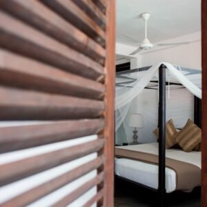 Luxury Four-Poster Bed
