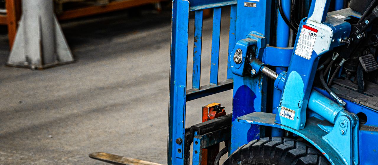 Forklift solid tyre