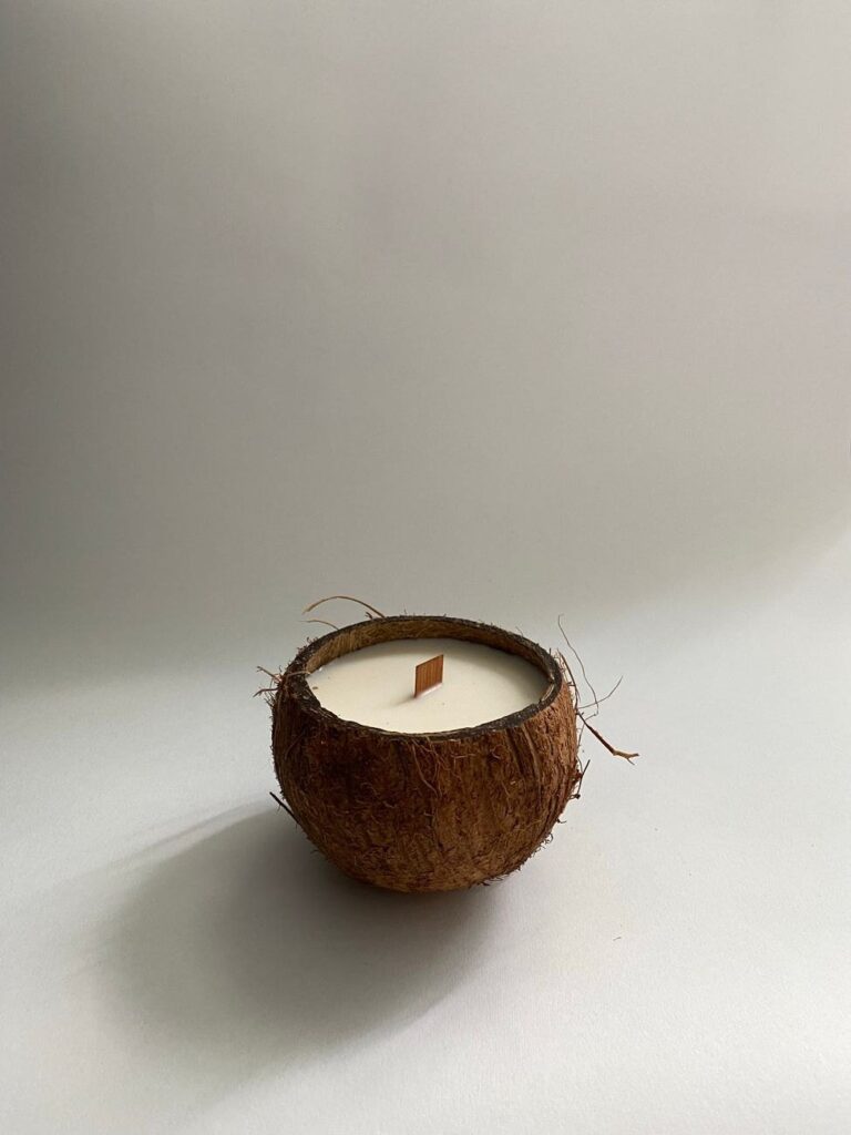 Coconut Shell Candles, Natural Coconut Shell Containers, Soy or Coconut Wax, Private Label, Sri Lanka